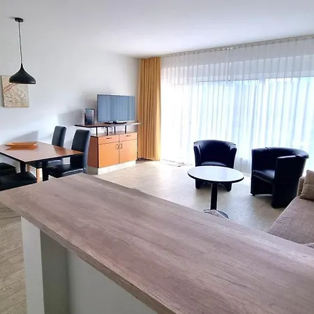 Boddenhof 50 - Modern Und Freundlich, Viel Sonne Buschvitz